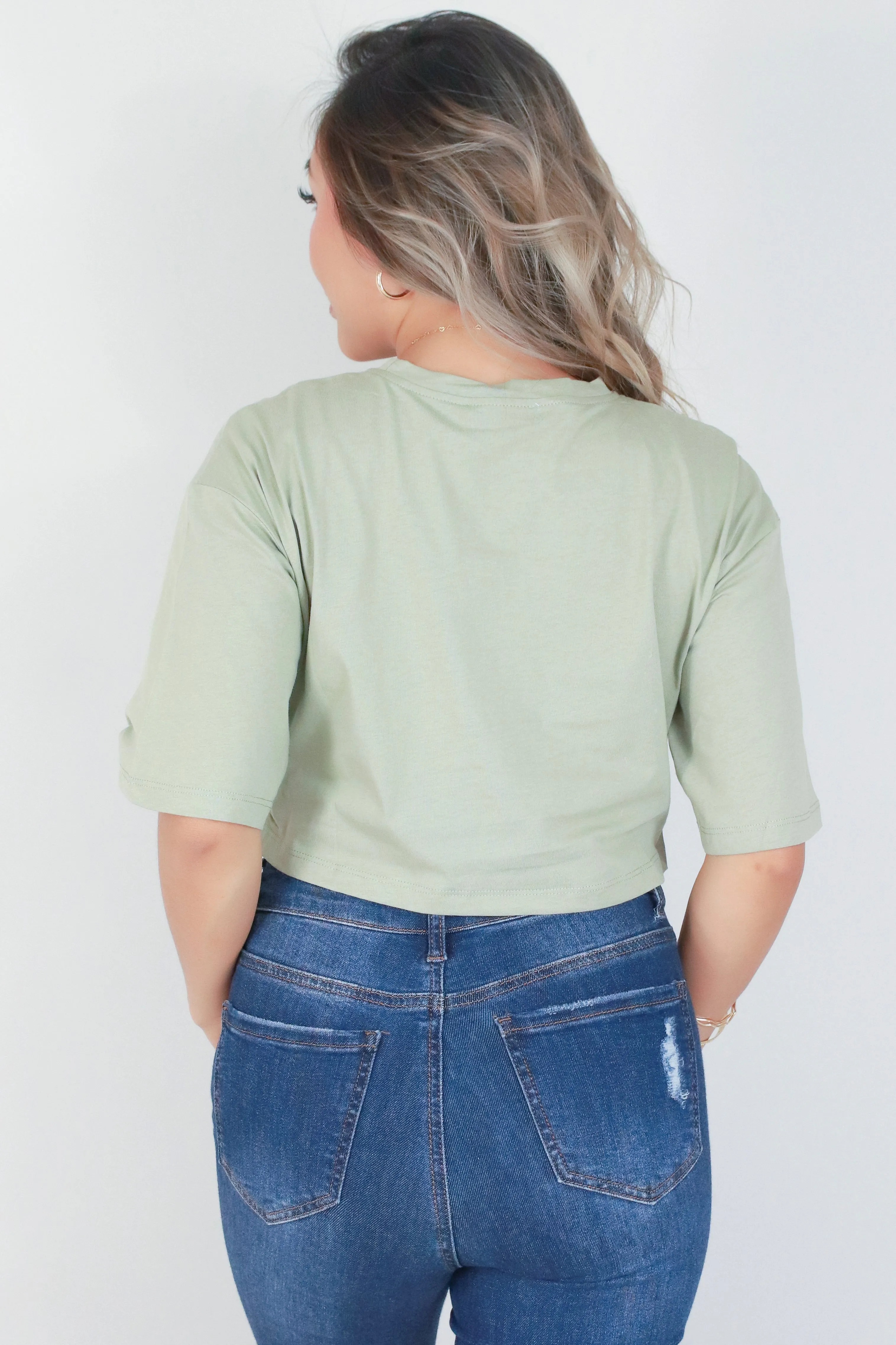 CREW NECK BOXY CROP TEE