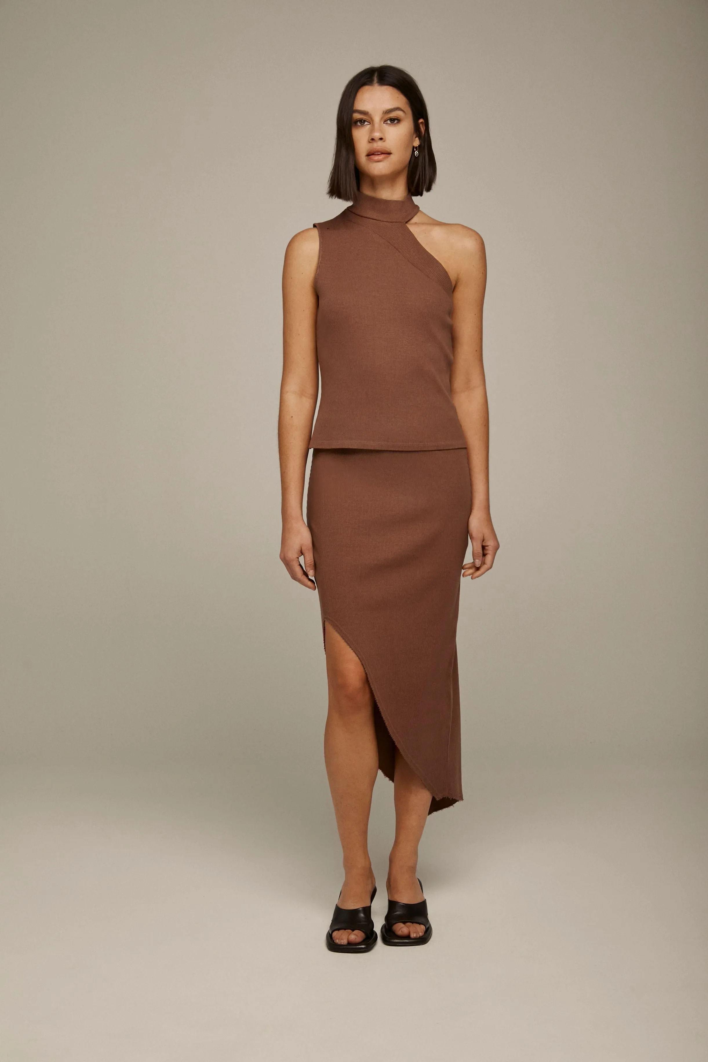 Ribbed High Low Skirt