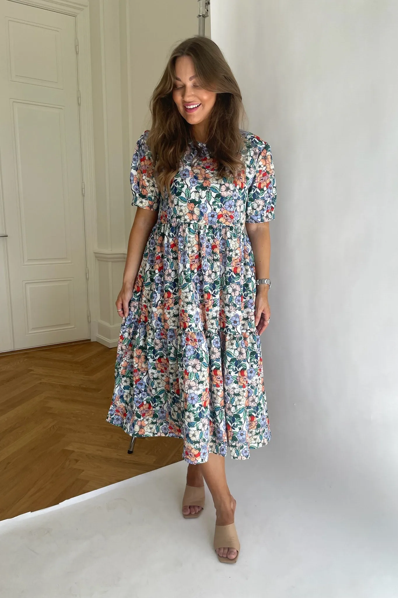 VilmaIC Lang Kjole - Multi Blomsterprint