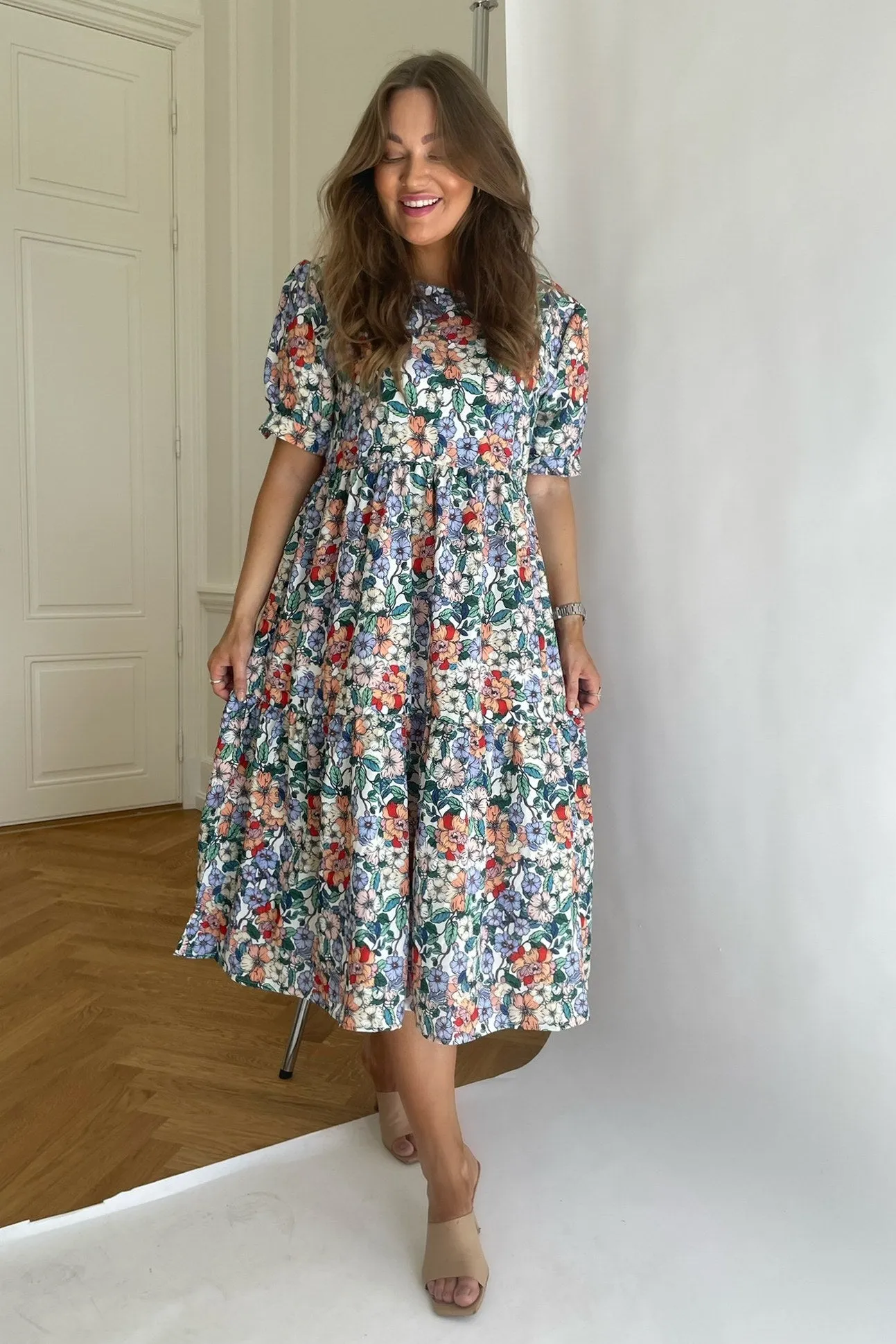 VilmaIC Lang Kjole - Multi Blomsterprint